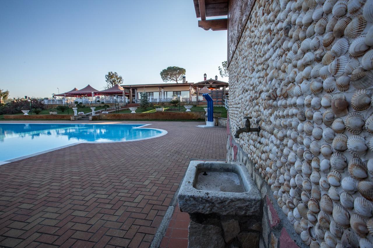 Tenuta Gran Paradiso Hotel Palombara Sabina Exterior photo